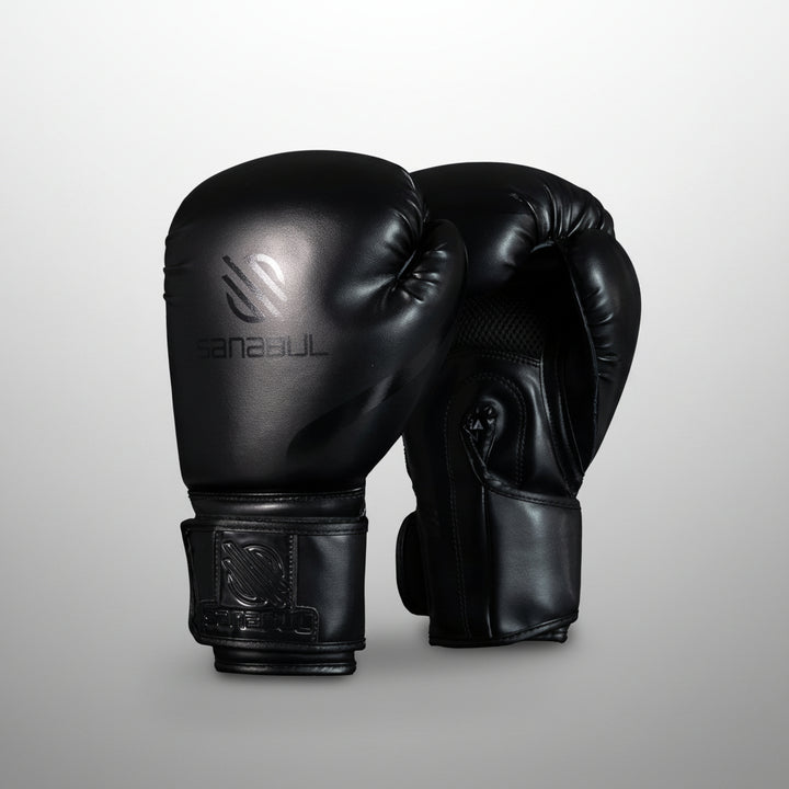 Essential Gel Boxing Gloves for Men & Women, Kickboxing MMA, Muay Thai Gloves and Heavy Bag Training Punching & Sparring